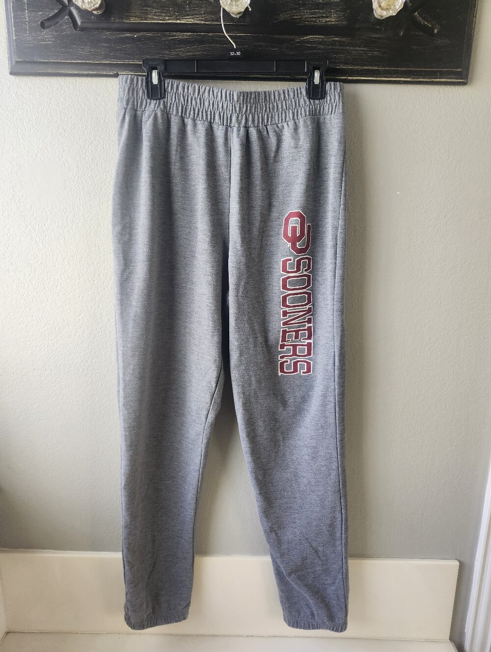 Gray OU Sooners Sweatpants with Crimson Logo